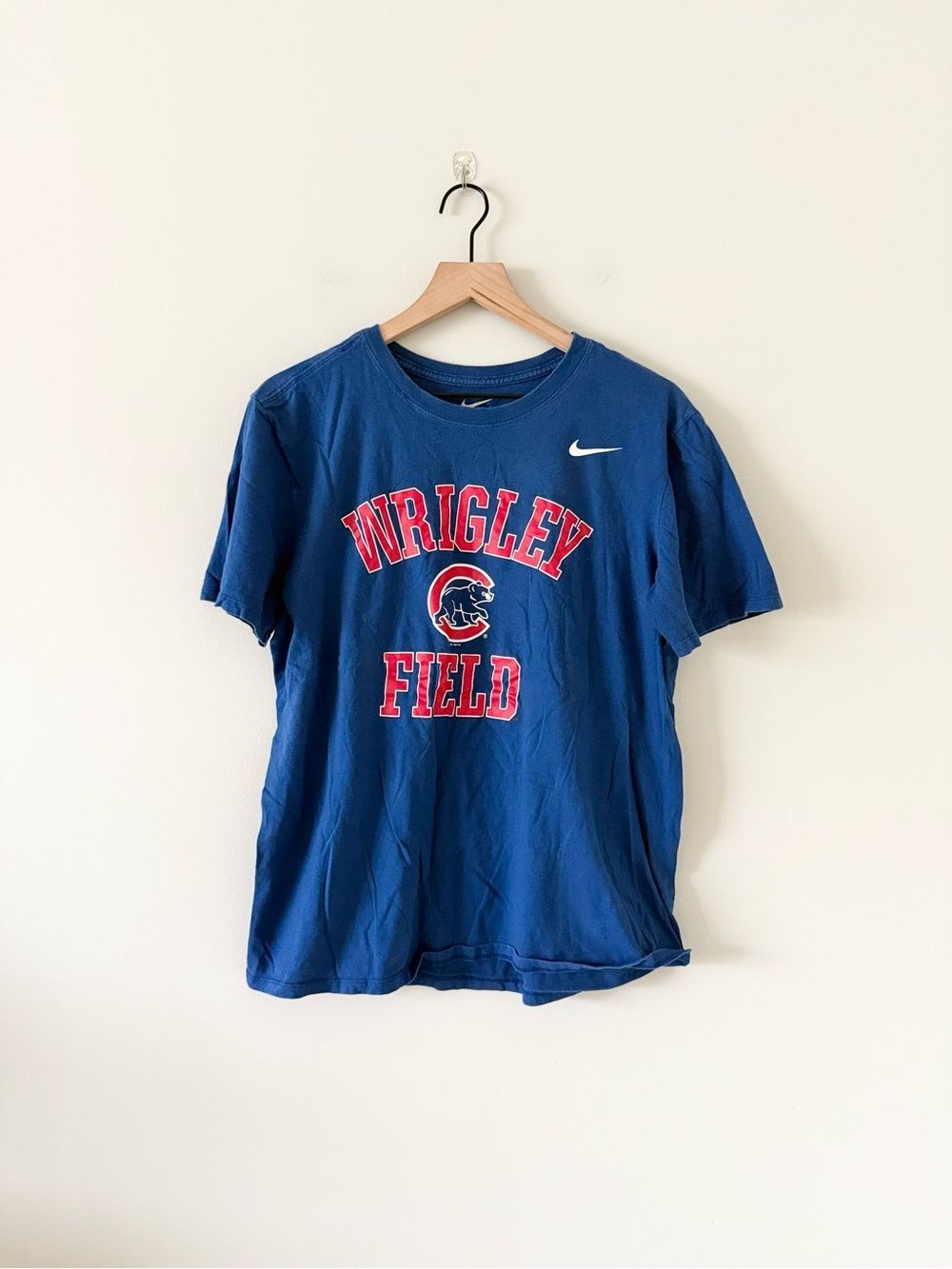 The Nike Tee Blue Wrigley Field Cubs Short Sleeve Graphic Tee Size L
